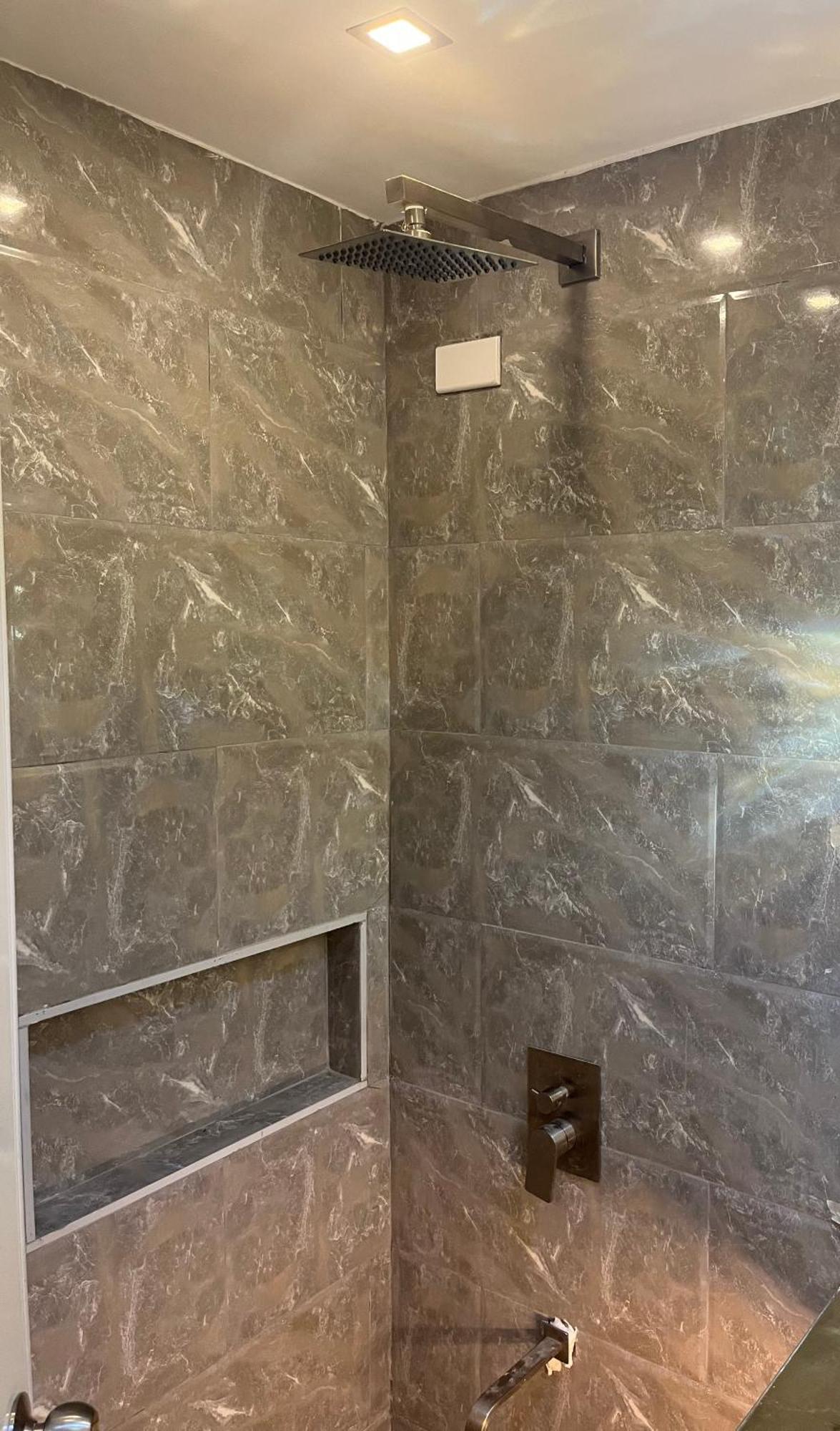 Aesthetic Functional Minimalist Space Sunvida Tower Sv1716 Cebu Esterno foto